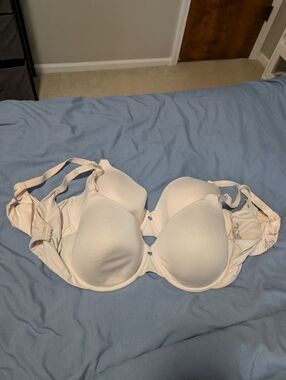2 Warners Bras